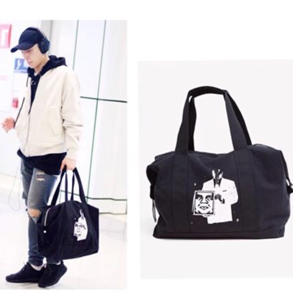 💥SOLDObey Corporate Violence Weekender Bag-unisex - Picture 6 of 8