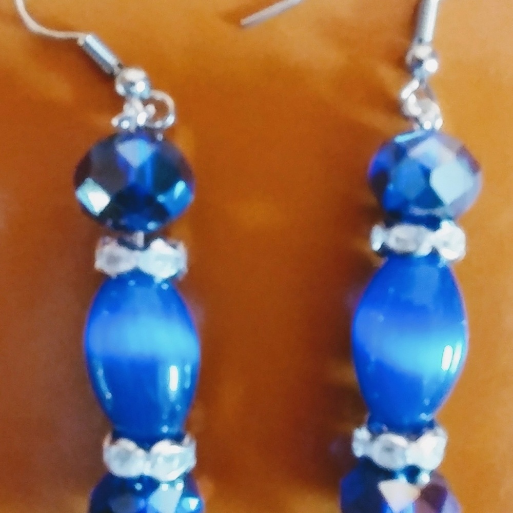 Cats Eye Style Blue Oval Dangle Earrings