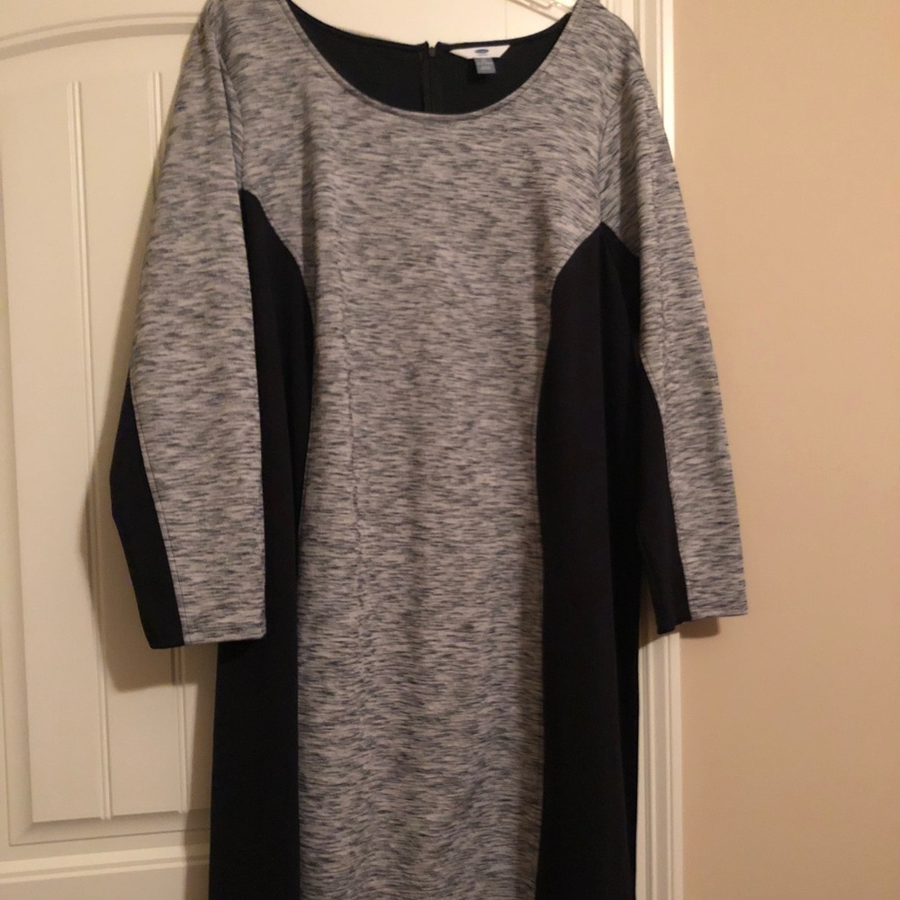 Back and grey dress 4xl