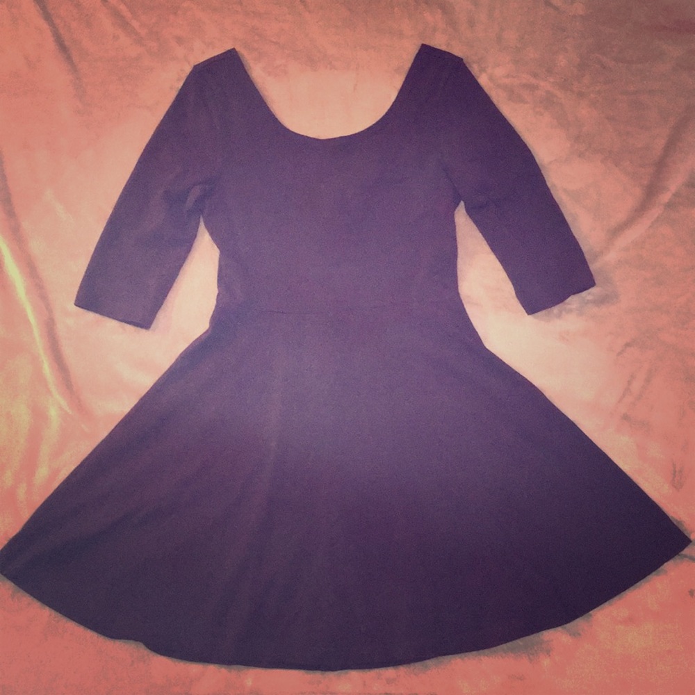 Cute skater dress with zipper detail