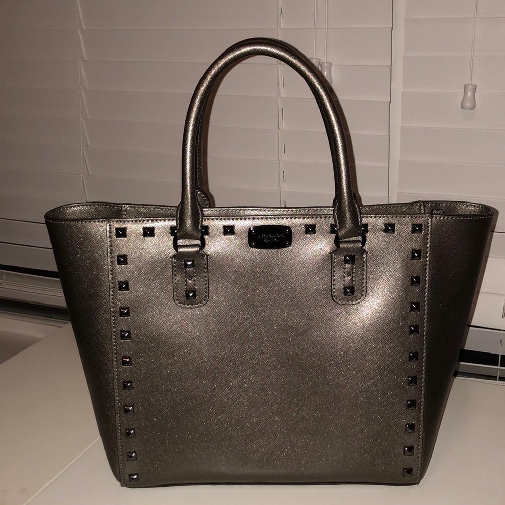 Saffiano stud large leather tote