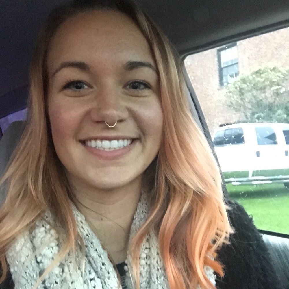 Meet your Posher, Laura