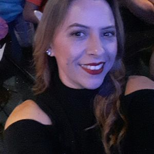 Meet your Posher, Yaneth