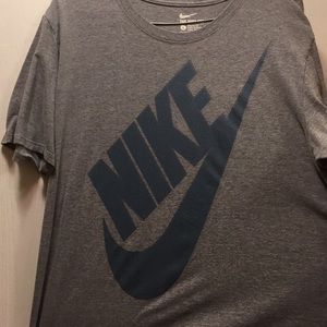 Nike T-shirt