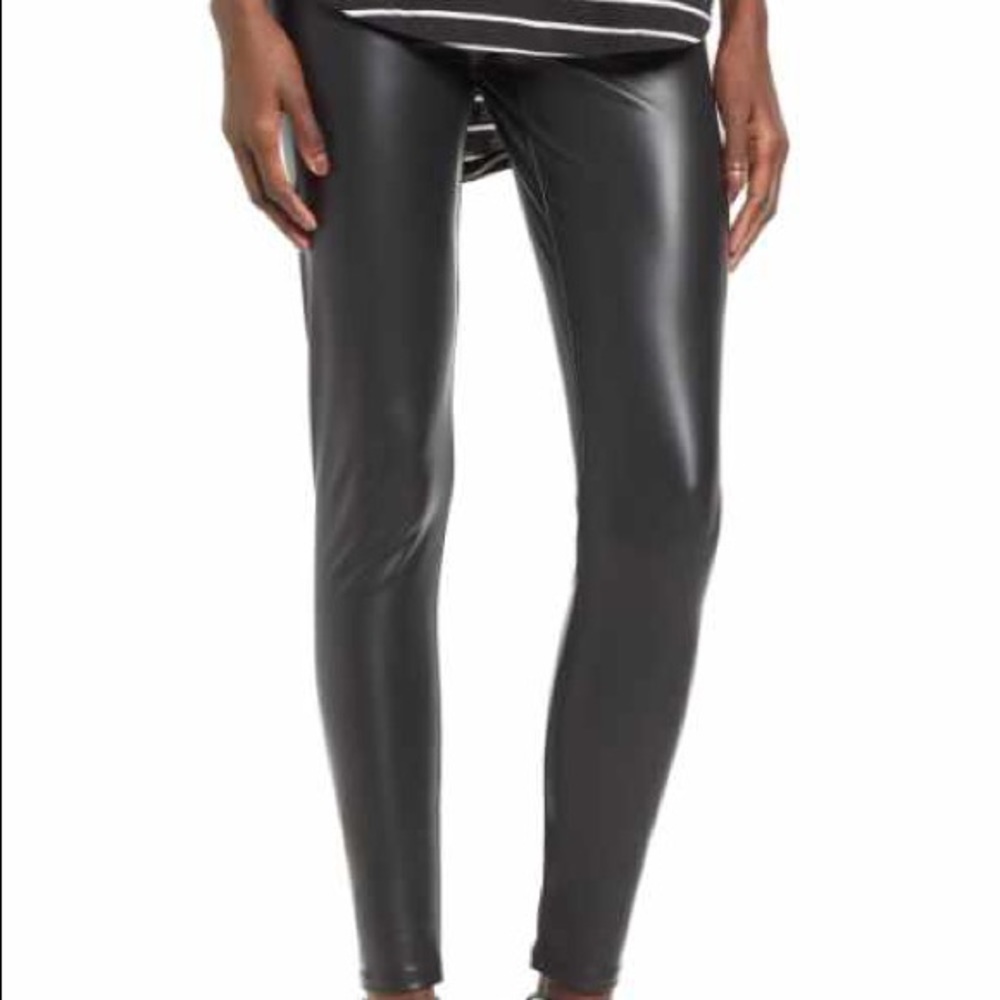 NWT Hue vegan / faux leather leggings sz small