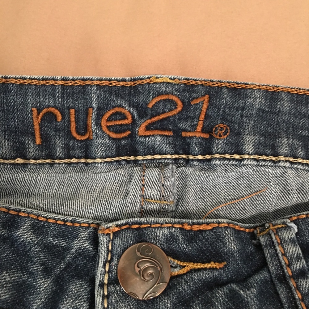 Rue 21 Crop Jeans distressed