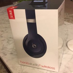Beats studio3 wireless Over ear headphones