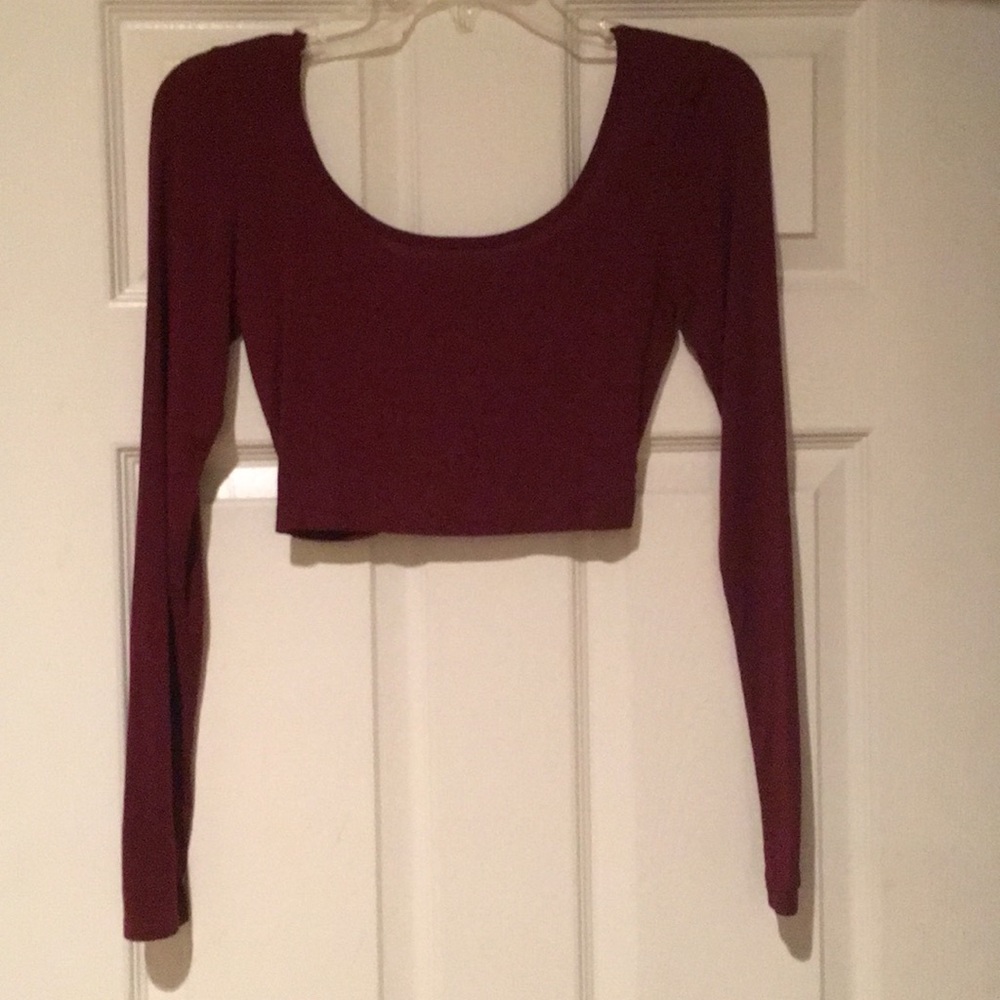 Long sleeve crop top
