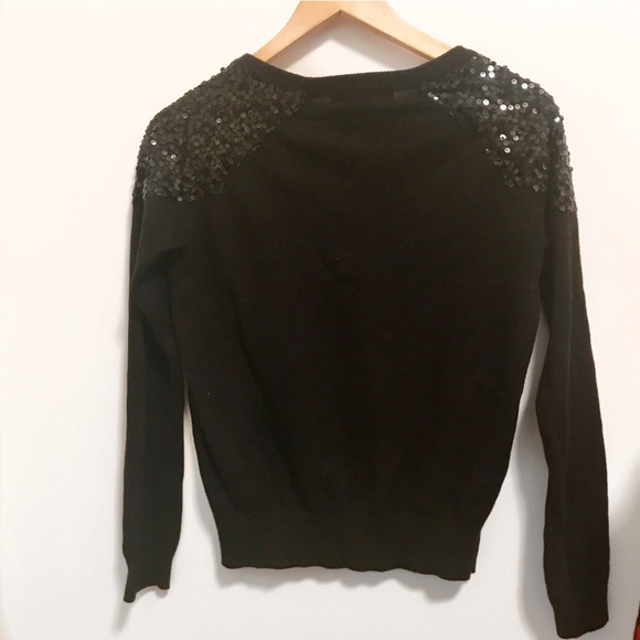 Forever 21 Black sweater w/ sequin S - Picture 2 of 6
