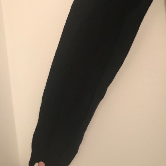 Forever 21 Black sweater w/ sequin S - Picture 4 of 6