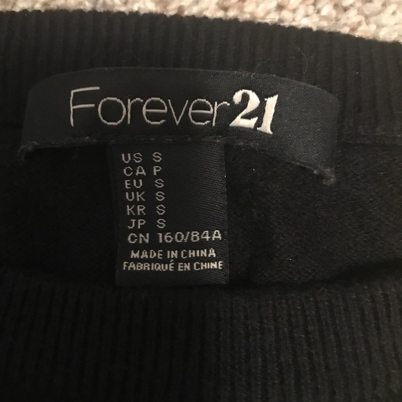 Forever 21 Black sweater w/ sequin S - Picture 5 of 6