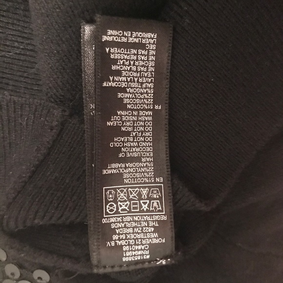 Forever 21 Black sweater w/ sequin S - Picture 6 of 6