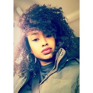 Meet your Posher, Vicky