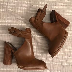 Chinese laundry booties