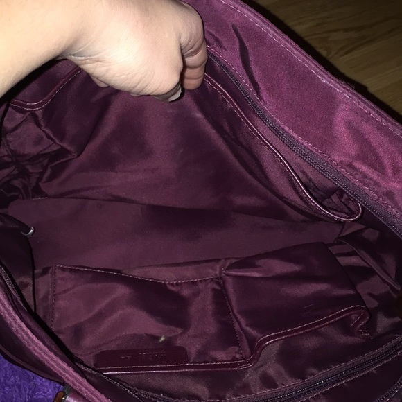 Micheal Kors maroon color shoulder purse - Picture 4 of 7