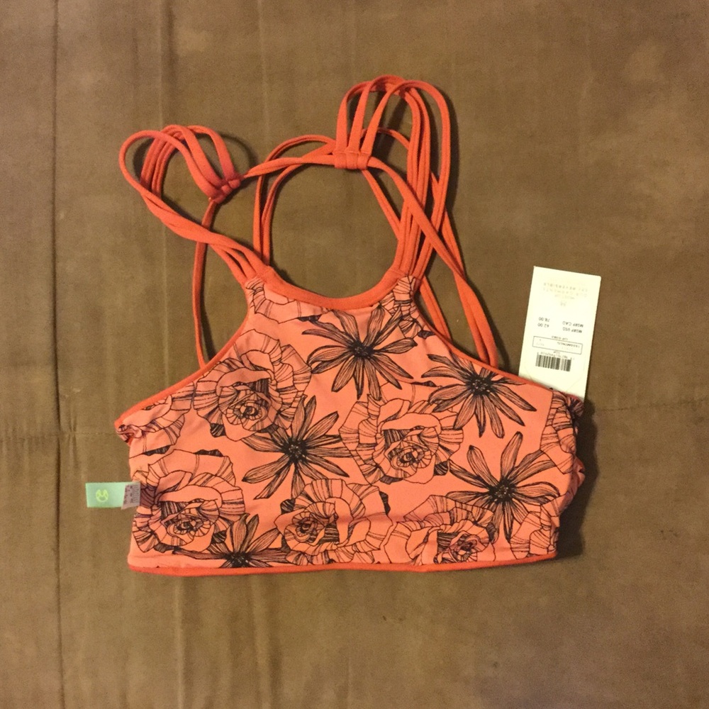 Bnwt so L Maaji bikini top**sold***