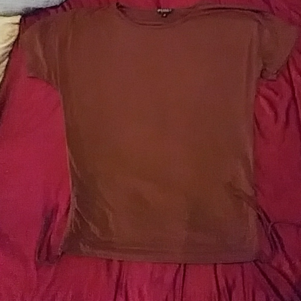 Dressy side drawstring tee