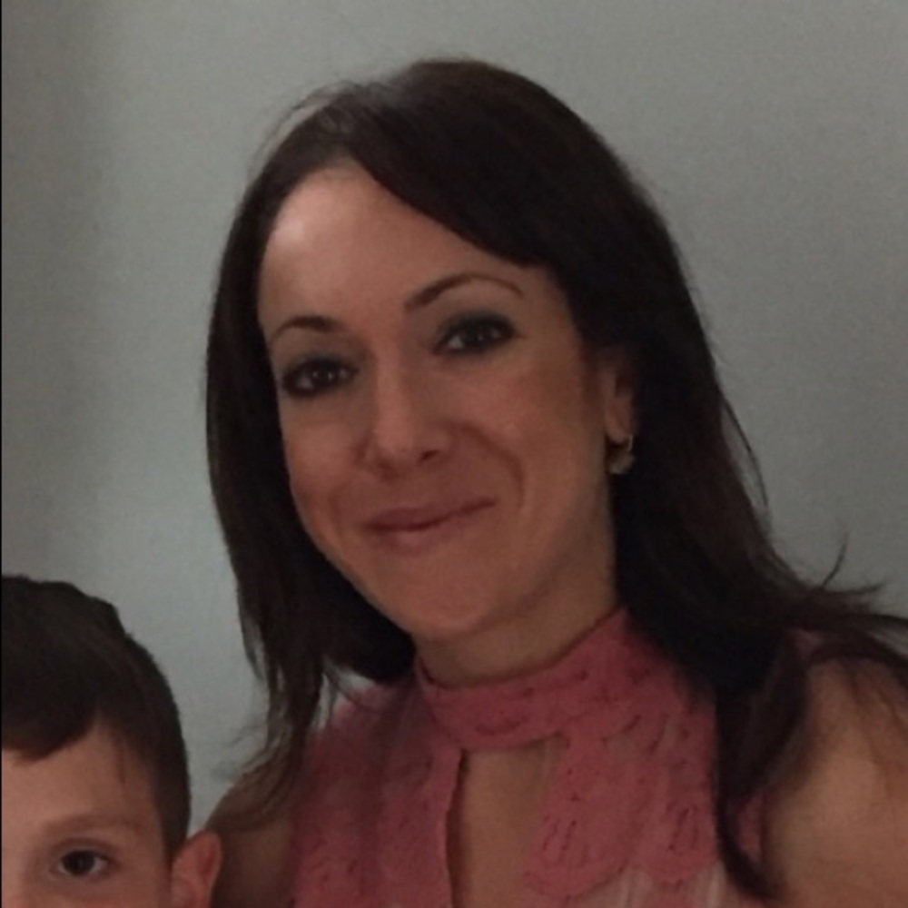 Meet your Posher, Dee