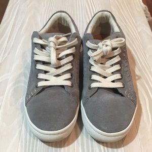Grey sóludos suede sneakers