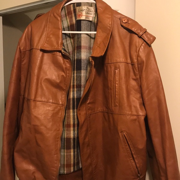 Is a light brown the leather shop sears jacket. - Picture 3 of 4