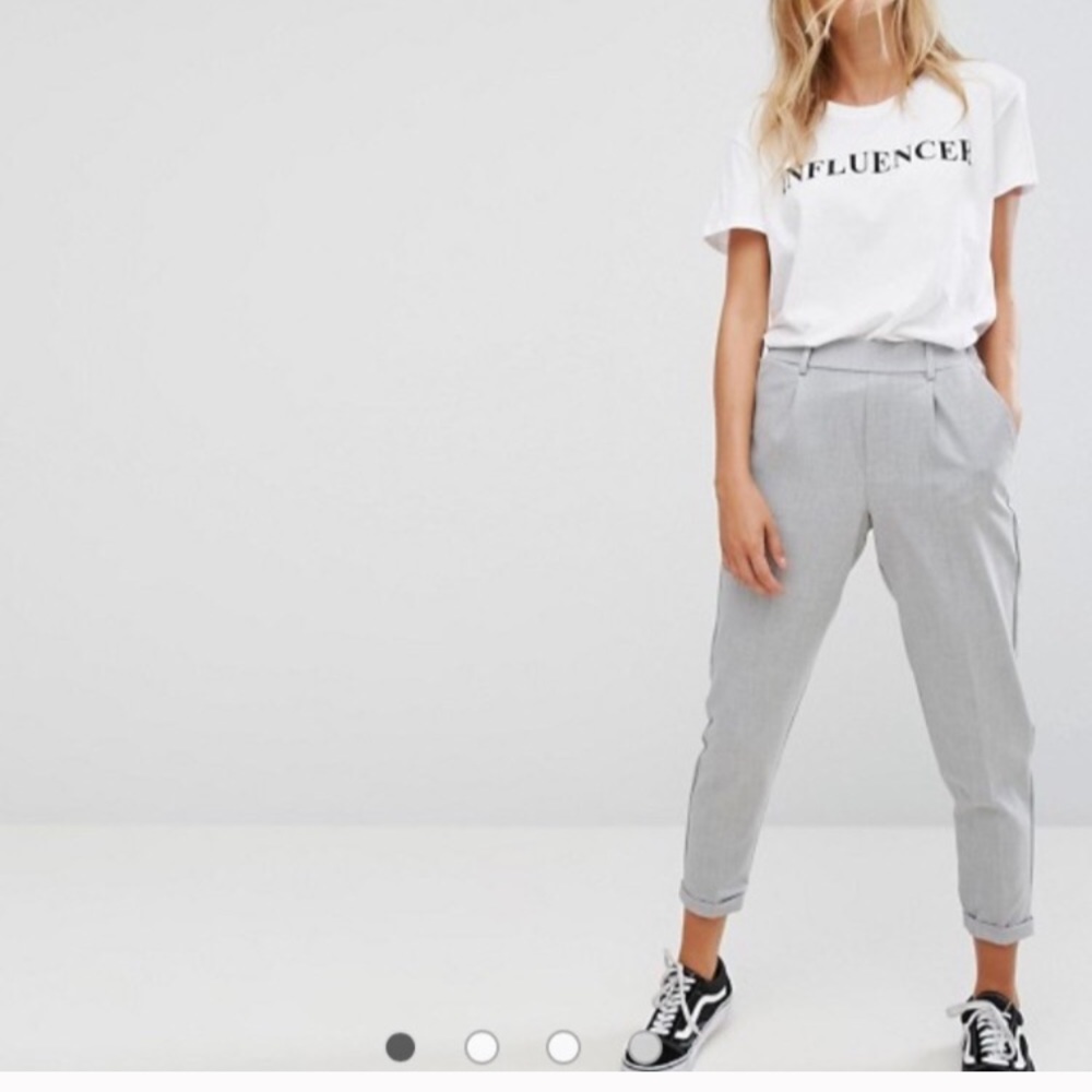 Grey pants - Picture 2 of 2