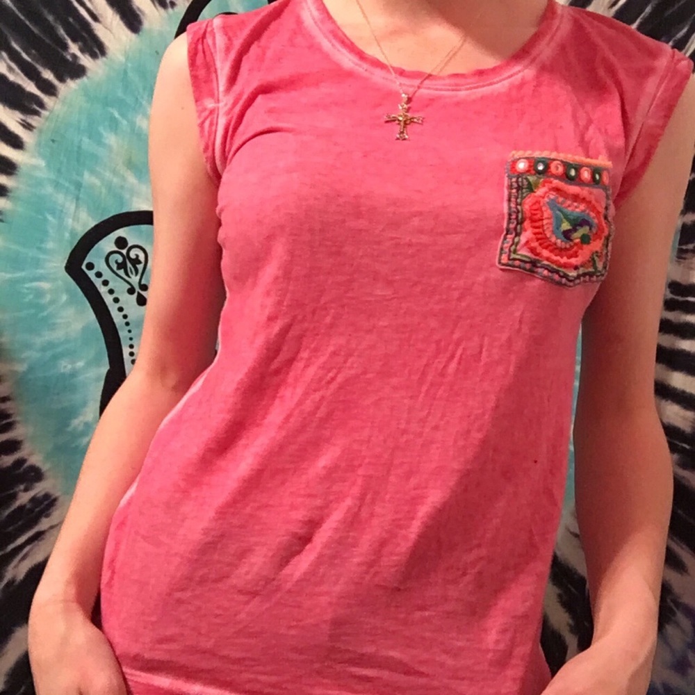 pink t-shirt from Earthbound