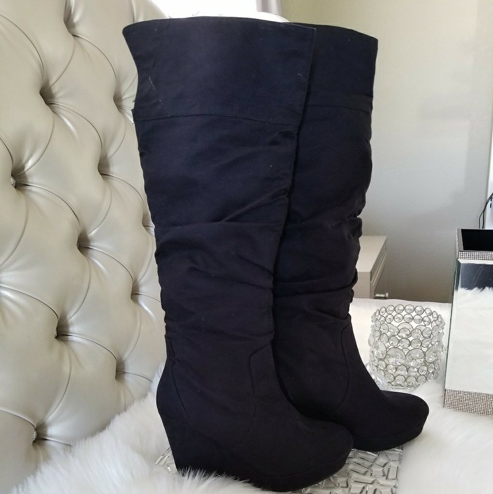 Wedge boots