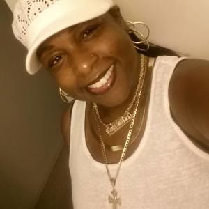 Meet your Posher, Cassandra