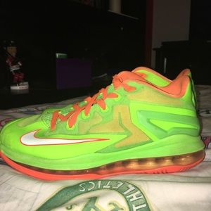 Lebron 11 Low “Volt”