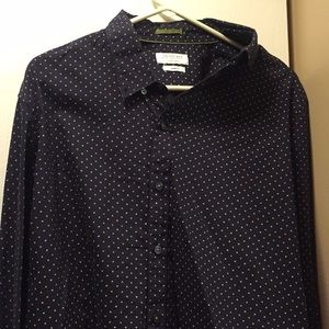 Wore once. Can’t fit it anymore navy blue