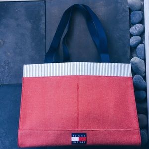 🔥❤️ ❤️ Tommy Hilfiger Tote🔥