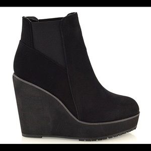 Essex Glam platform bootie - suede