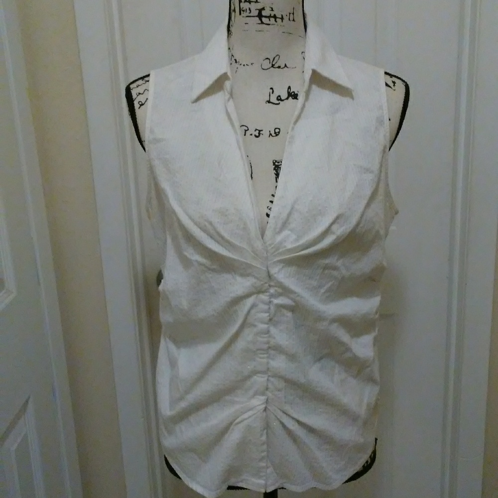 Express button down sleeveless blouse