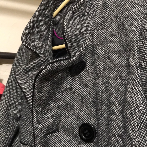 Outerwear - Picture 6 of 6