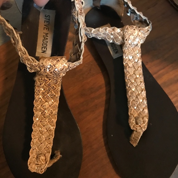 Sandals - Picture 3 of 6