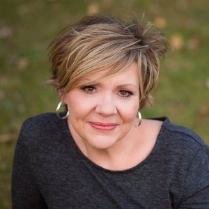 Meet your Posher, Stacy