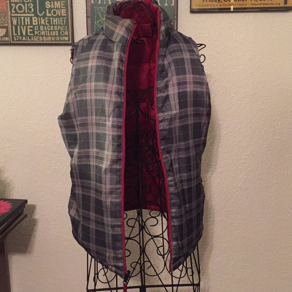 🐝 Merona reversible puffer vest - EUC - small - Picture 3 of 8