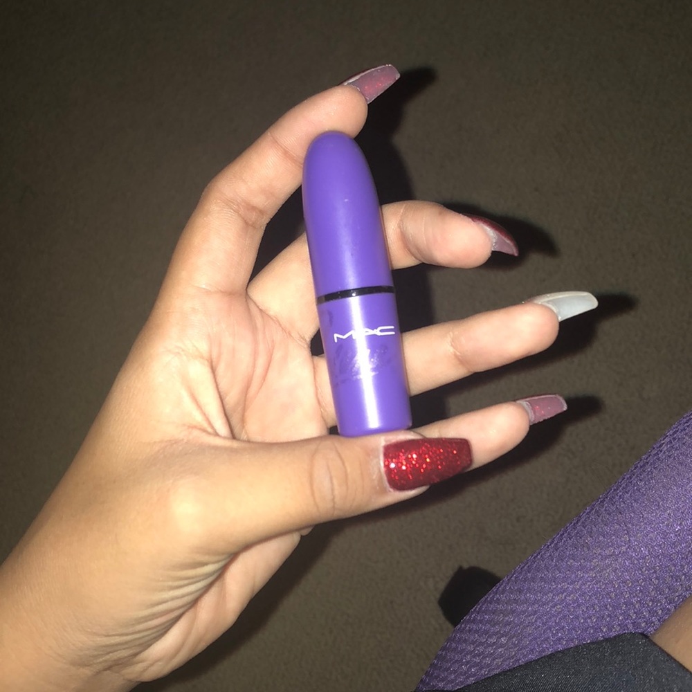 Selena lipstick