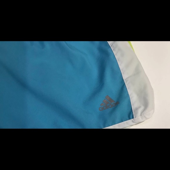 Adidas Women DRI-FIT Work Out Shorts SZ Medium - Picture 2 of 4