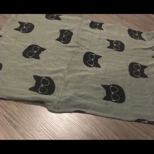 Cat infinity scarf