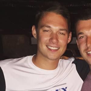 Meet your Posher, Blake