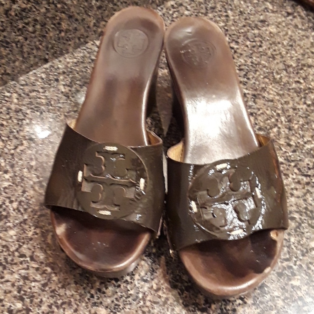 Tory Burch brown patent Leather wedge Slide 6