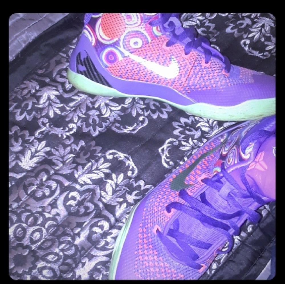 Kobe Bryant basketball shoes