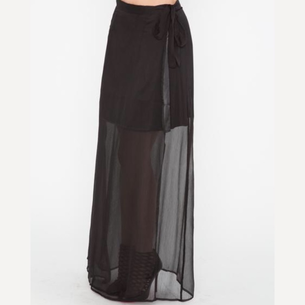 Black maxi wrap skirt ❤️
