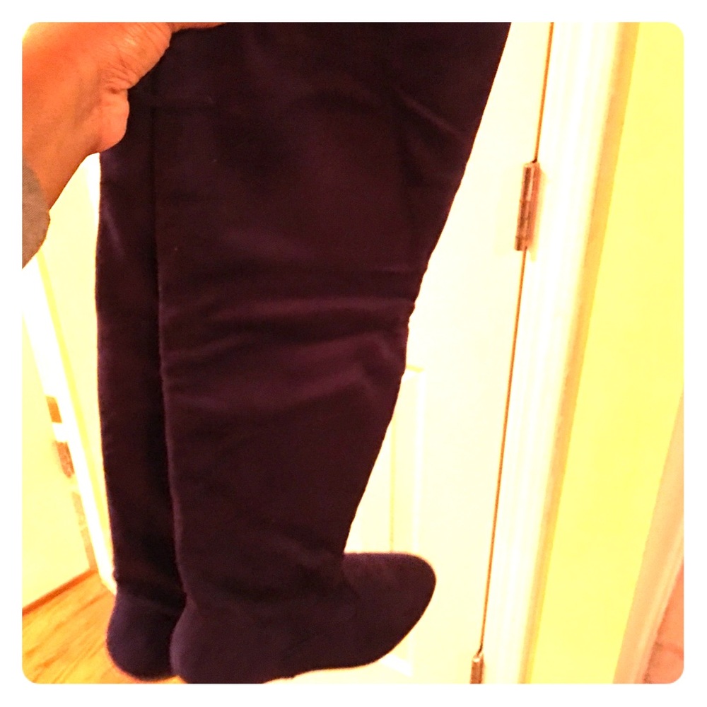 Plum flat fabric boots