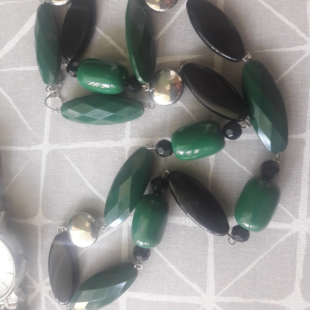 Emerald green and black bead necklace