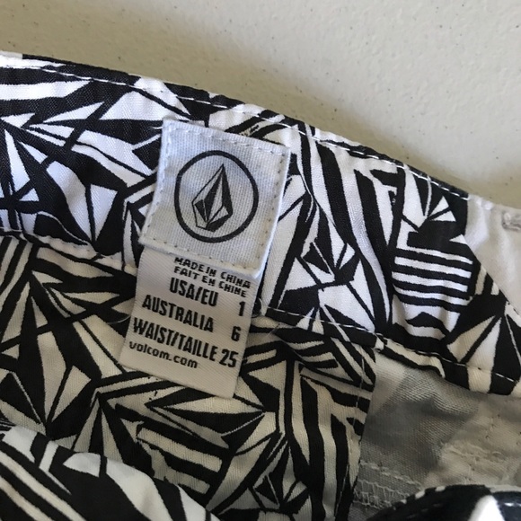 {Volcom} Frochickie Striped Shorts - Picture 4 of 6