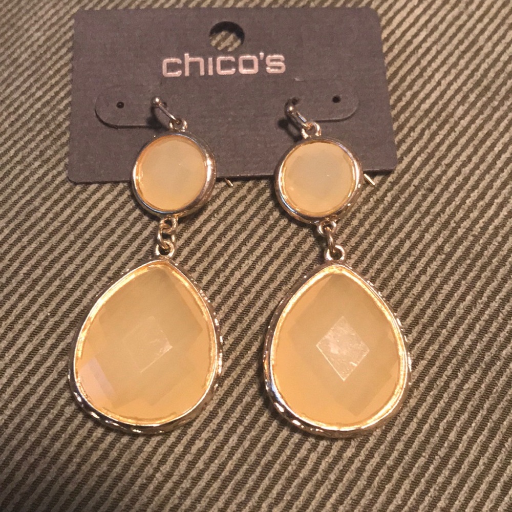 ‼️ Dangly Chico’s earrings ‼️
