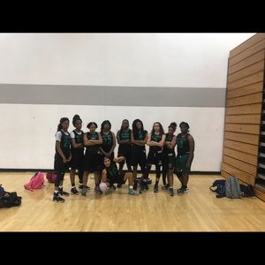 Meet your Posher, Zena