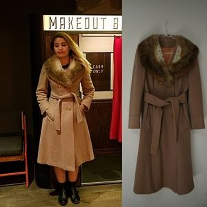 SOLD VINTAGE Double Brested Fitted Fur Coat